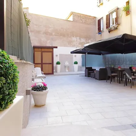 Guest house Colosseo *