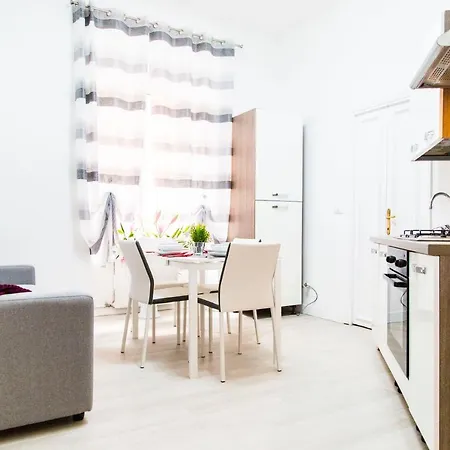 New In The Heart Of Trastevere *
