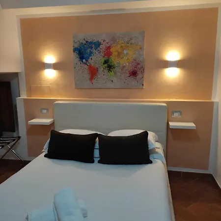 Affittacamere Relais Palazzo Taverna 3*