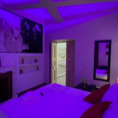 Luxury Sistina Suites Guest house