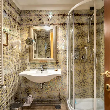 Aurelius Art Gallery Hotel 3*