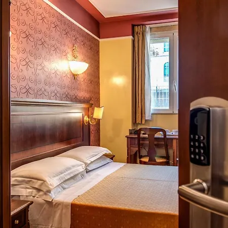 Aurelius Art Gallery Hotel 3*