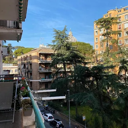 Vatican Corner Family Apartment Rome