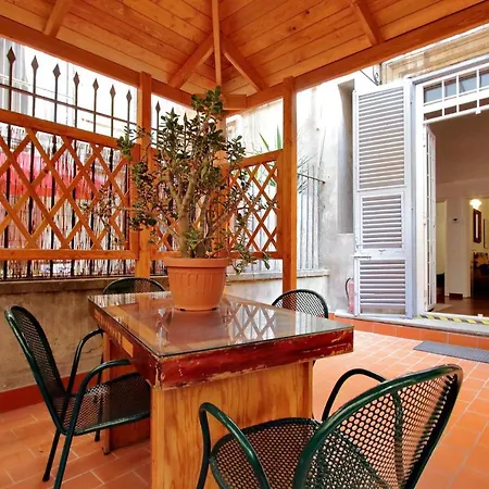 Sanctuay Apartment
