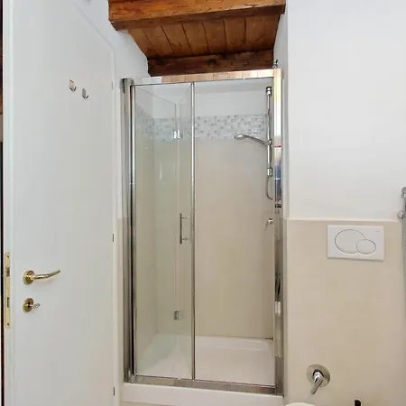 Sanctuay Apartment Rom