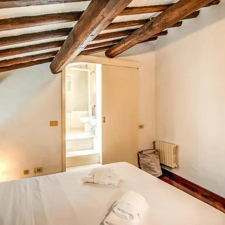 Lovely Attic With Private Terrace By Piazza Navona Apartment