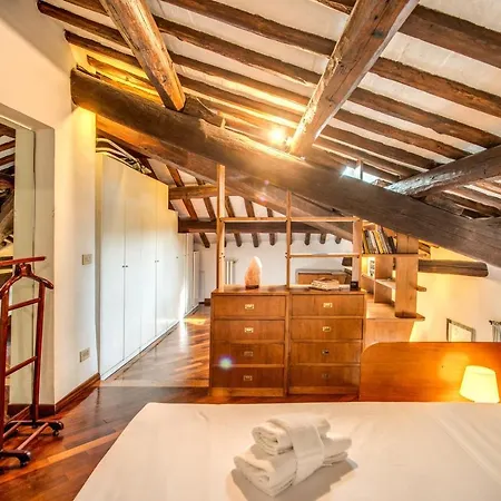 Lovely Attic With Private Terrace By Piazza Navona Apartment