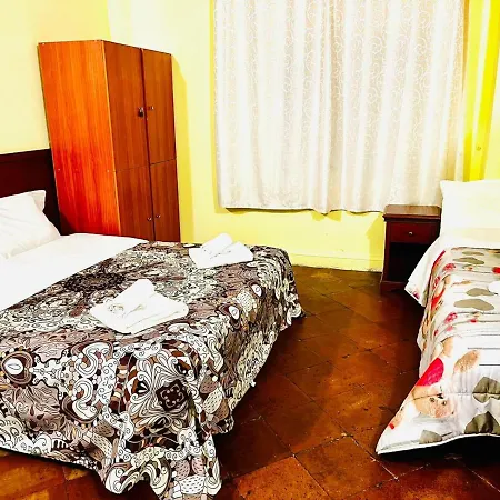 Holiday Guest house *