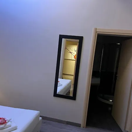 Luxury Sistina Suites