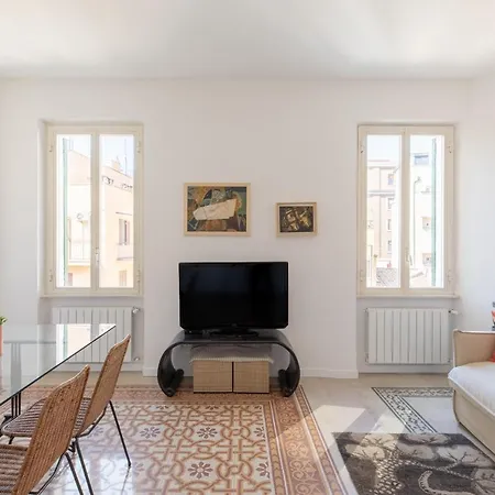 Iflat Lovely With View On Pope Window Appartement *