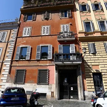Palatino 28 Apartment *