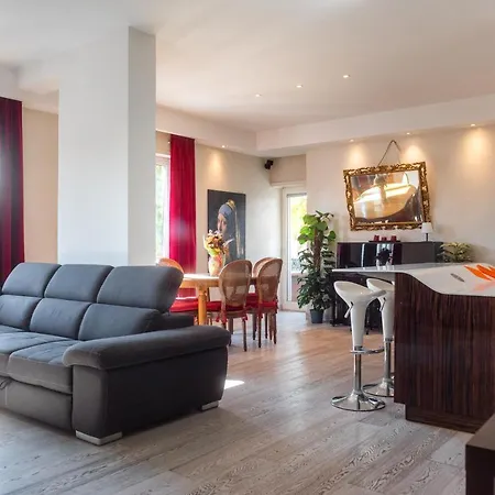 Apartment Luxury In Front Of Ponte Milvio Rome