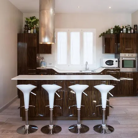 Luxury In Front Of Ponte Milvio Apartment