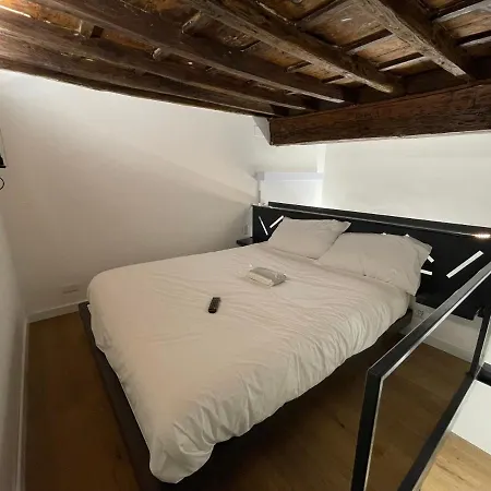 Casa Cappellari Design A Campo De' Fiori *