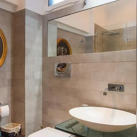 Luxury In Front Of Ponte Milvio Apartment *