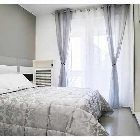 New Sara's Trastevere Apartment *