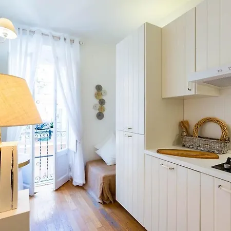 Parlamento Pantheon Dream Appartement *