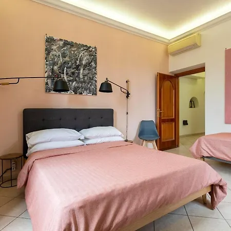 Whiteten Apartment