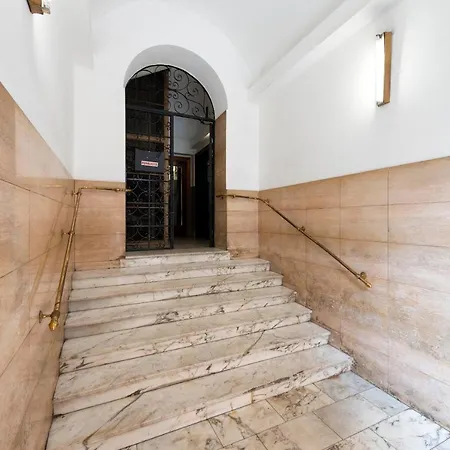 Apartment Whiteten Rome