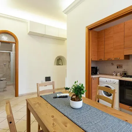 Apartment Whiteten Rome