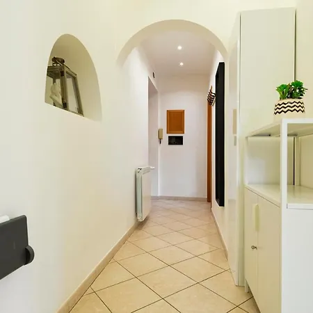 Apartment Whiteten Rome