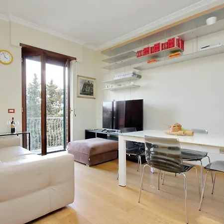 Gianicolense 111 Appartement