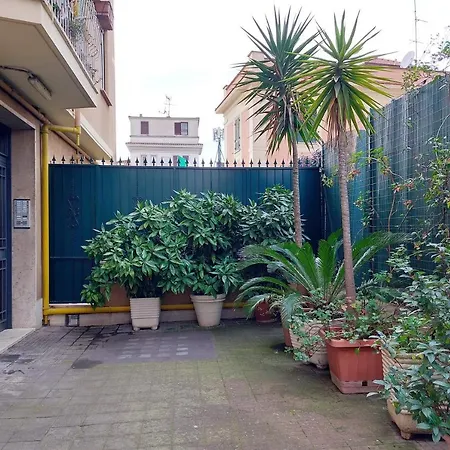 Apartment Gianicolense 111 *