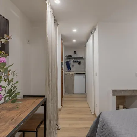 Iflat Small Studio In The Heart Of Trastevere * Rome