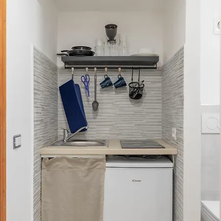 Iflat Small Studio In The Heart Of Trastevere * Rome
