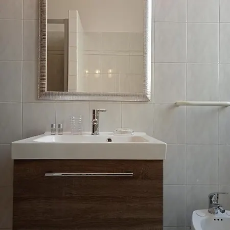 Your Colosseum Apartment *
