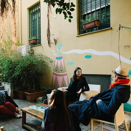 The Beehive Hostel Rome
