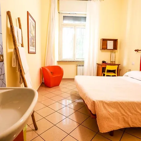 The Beehive Rome