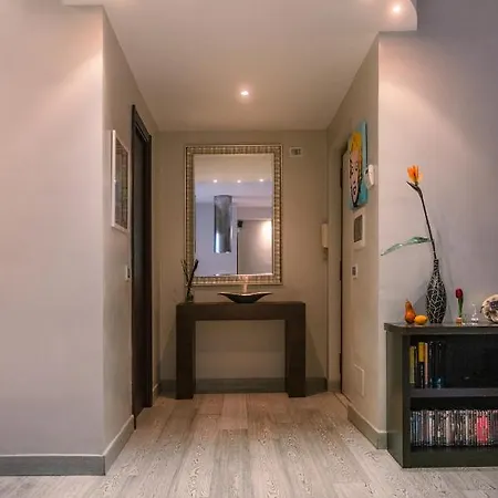 Luxury In Front Of Ponte Milvio Apartment Rome