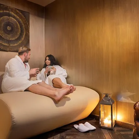 Hotel Dharma Style & 4*