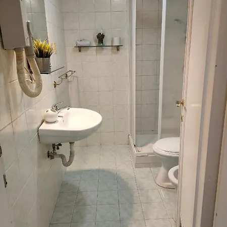 Royal 22 Guest house
