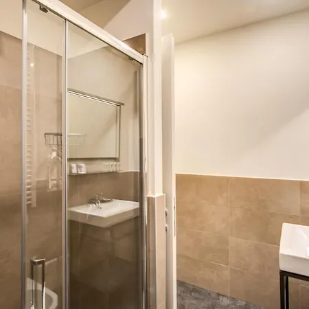 Capranica Private