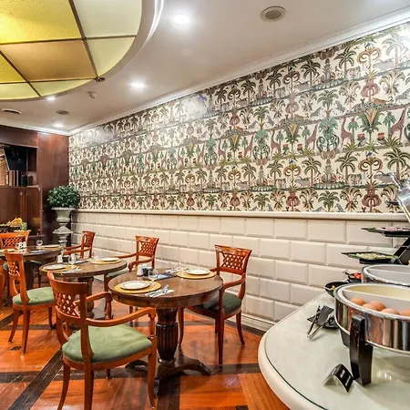 The Britannia 4* Roma