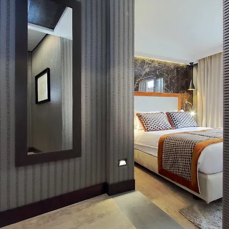 Helmirage Piazza Di Spagna Guest house