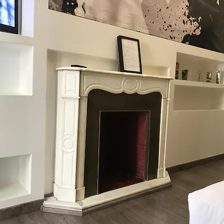 Luxury Sistina Suites Guest house