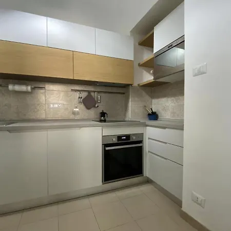 Apartment Cavour 44616 Rome