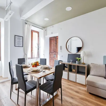 3 3 Bathrooms - Lovely Close The Vatican Apartment *