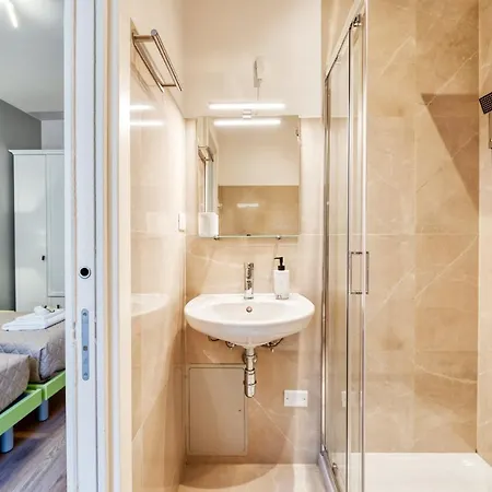 3 3 Bathrooms - Lovely Close The Vatican Apartment *