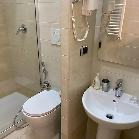 Rent Saint Peter Rom