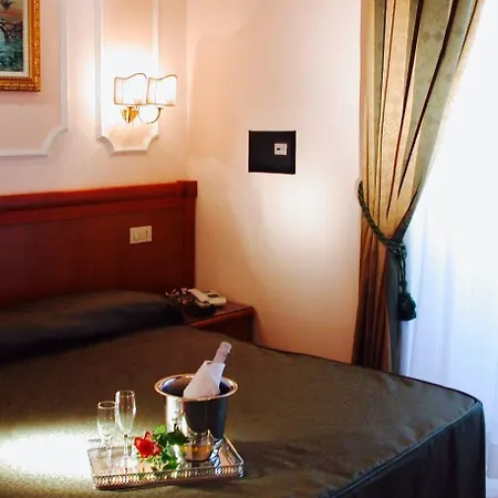 Hotel Philia 3*