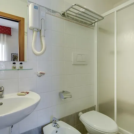 Hotel Silla 2*