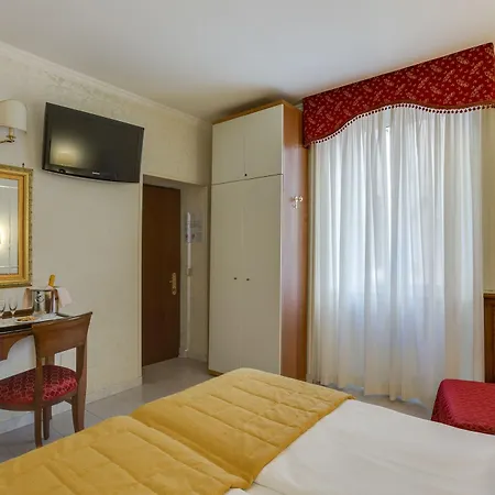 Hotel Silla 2*