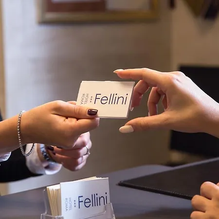 Fellini Hotel 3*