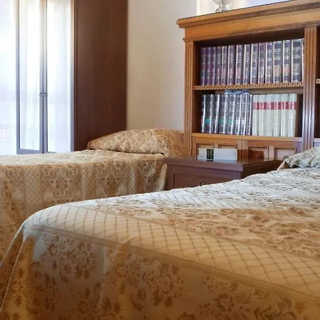 Bed & Breakfast Attico Dei Pini