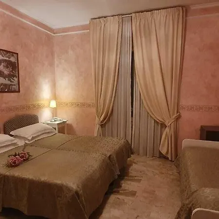 Orazia Hotel 3*