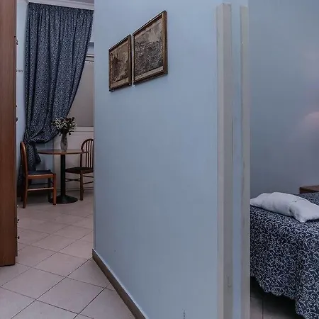 Lodi Aparthotel 3*